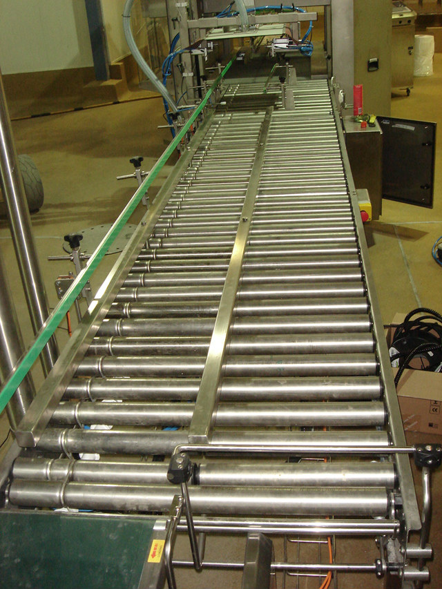 Stainless steel roller conveyors